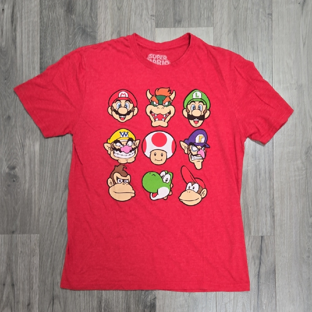 Super Mario Red Graphic T-Shirt